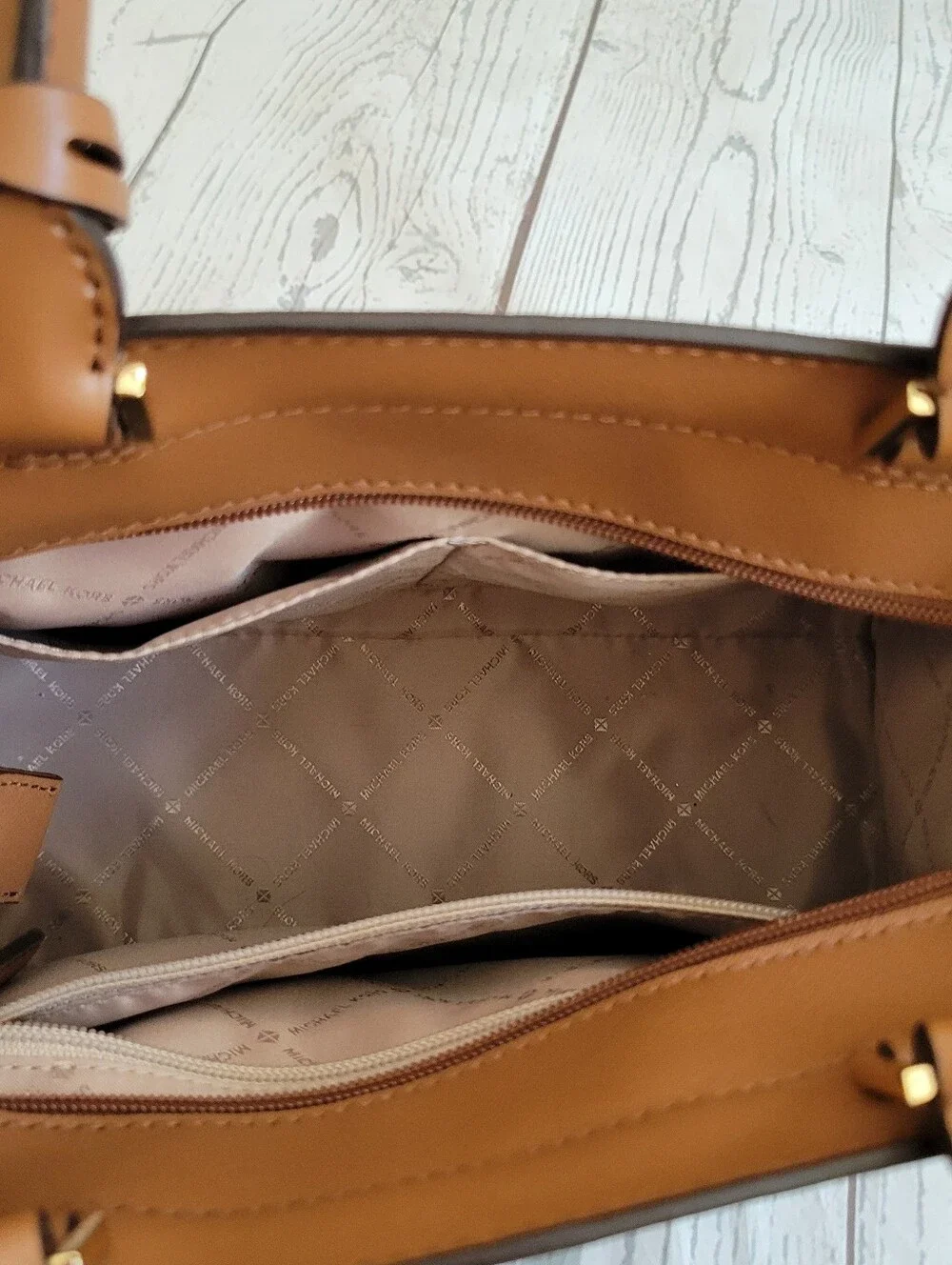 Michael Kors nwot michael